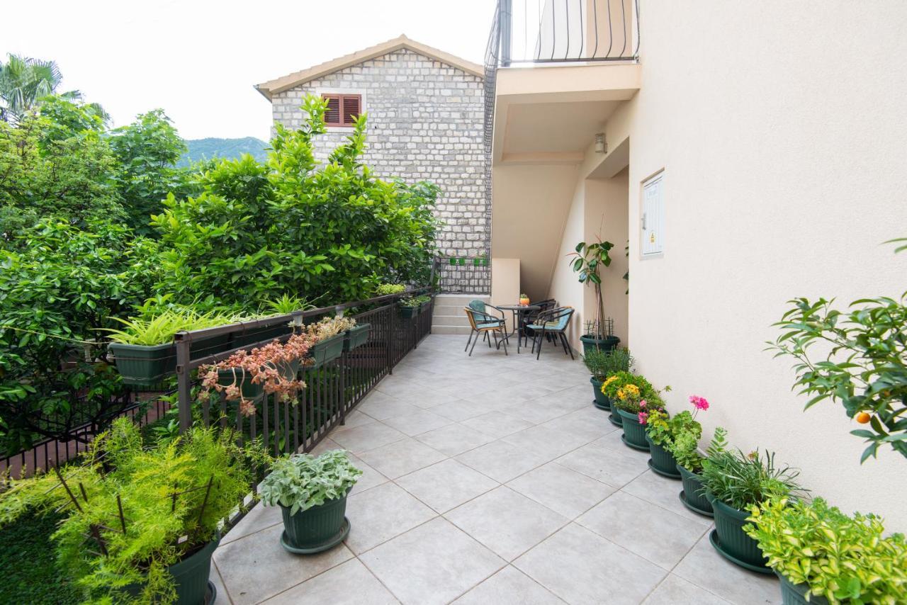 Apartments Kiki โกตอร์ ภายนอก รูปภาพ