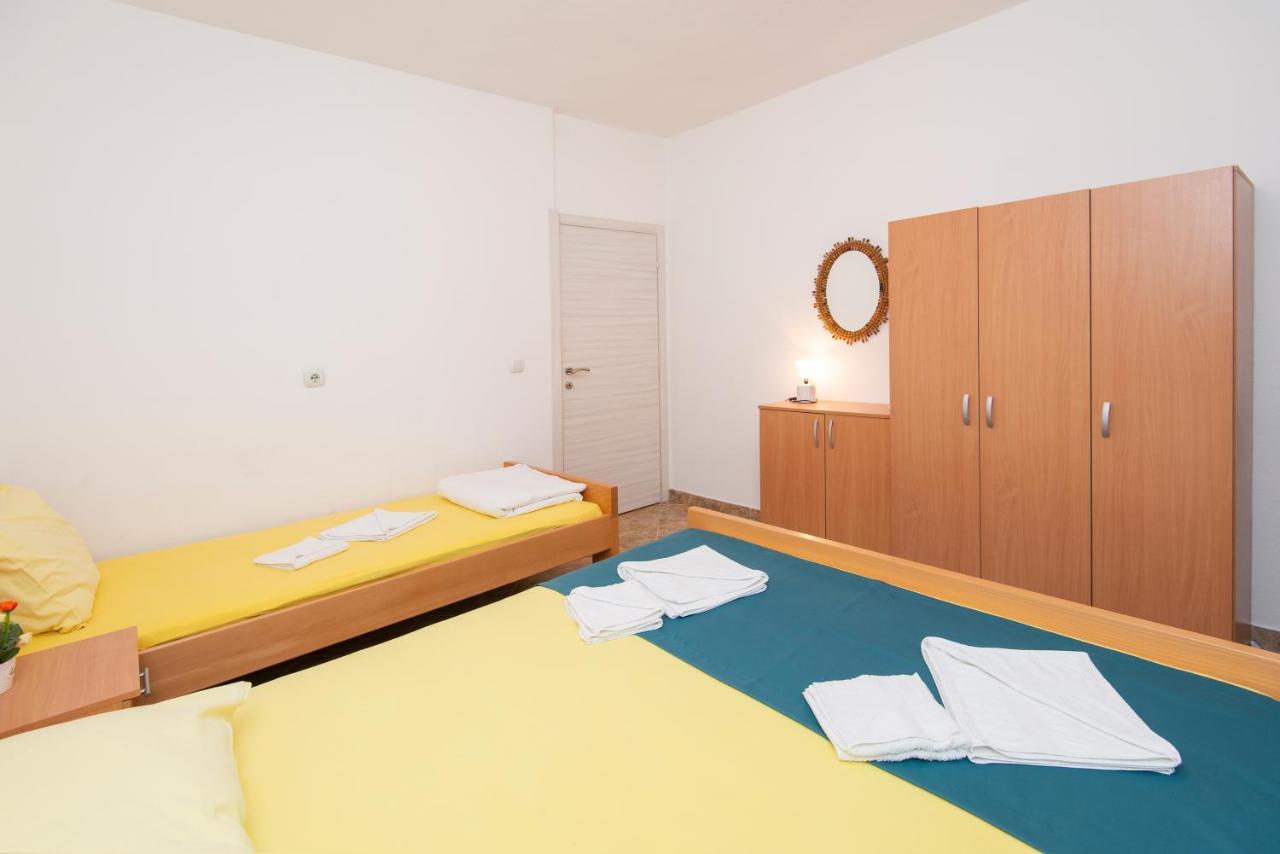 Apartments Kiki โกตอร์ ภายนอก รูปภาพ